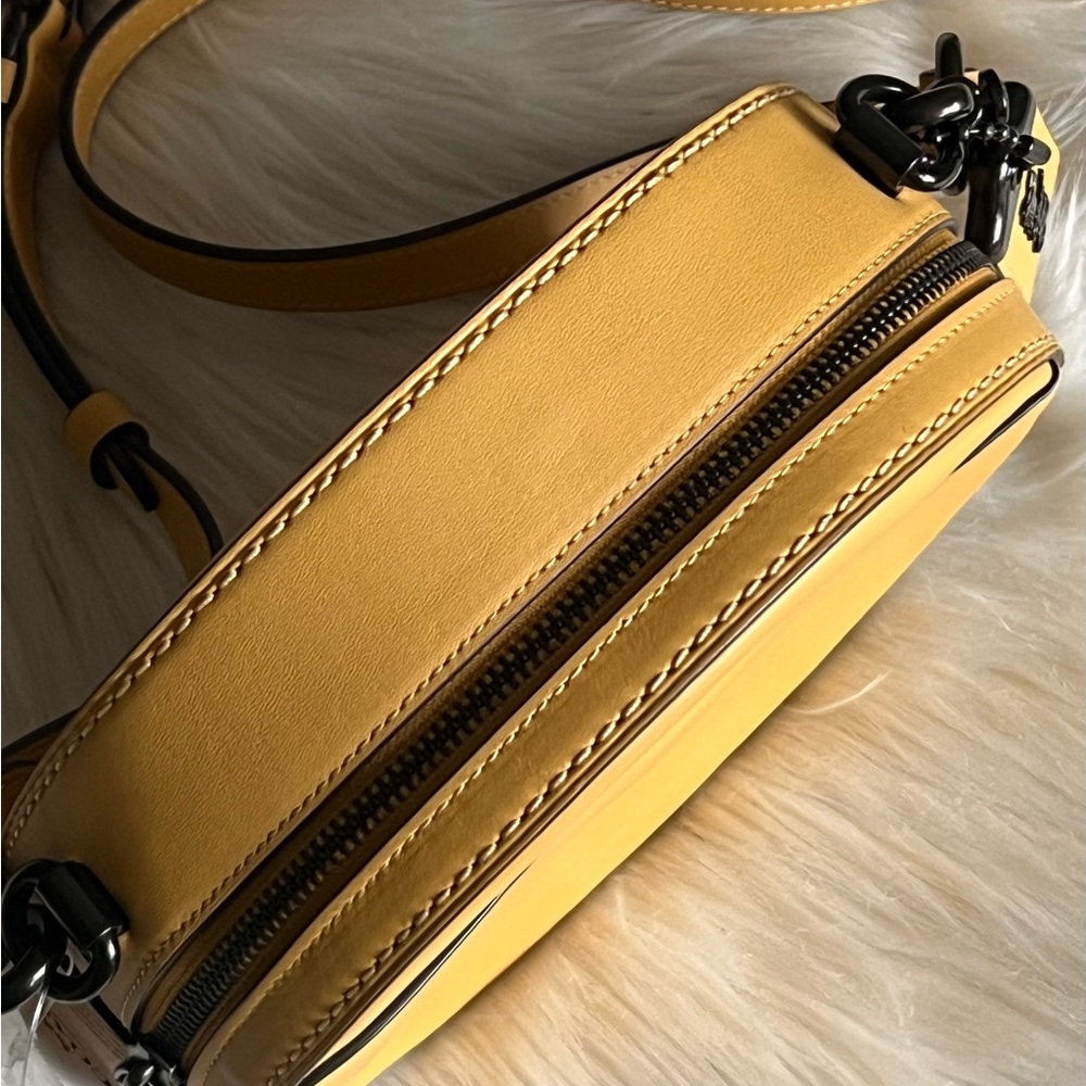 35844 - Coach Canteen Crossbody - Picture 7 of 12